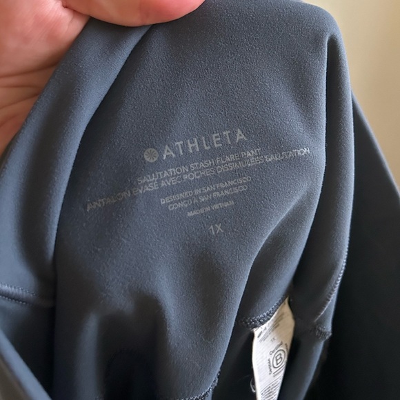 Athleta Charcoal Gray High Rise Salutation Stash Flare Pants Leggings 1X - Picture 5 of 7
